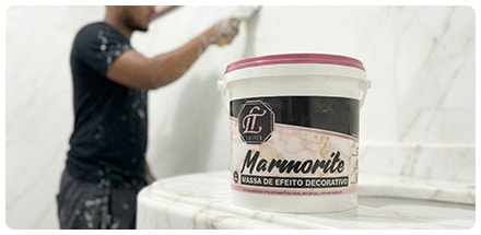MARMORITE | Revestimento decorativo com elegante efeito mármore e ação antimofo