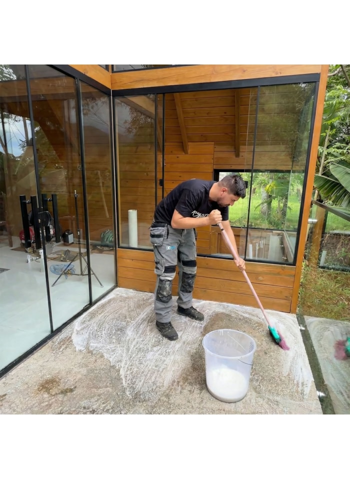 Kit Piso Drenante 10m² - 8x Micro Seixo 25KG + 1x Hold Stone 5L + 1x Hold Stone 1L