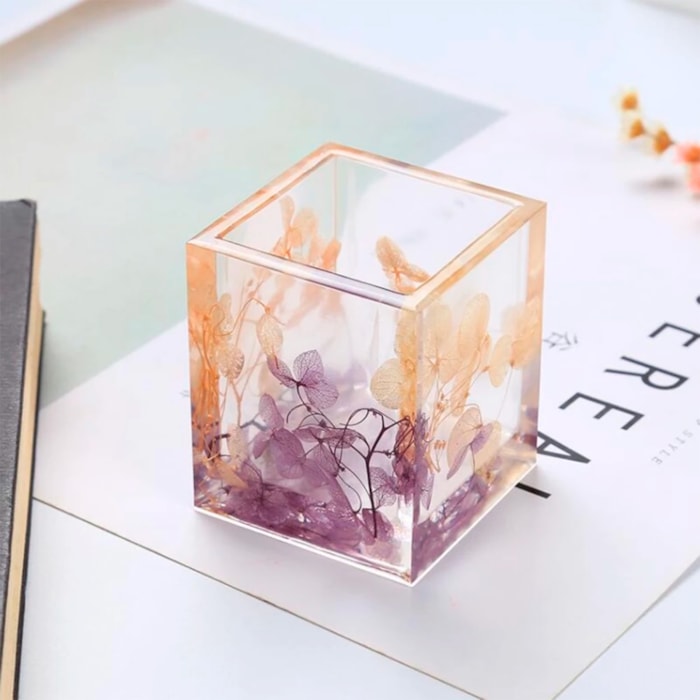 -e0efaa0e-fef6-4753-bf0c-721ca6eec366