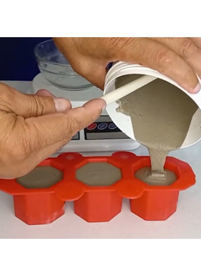 Molde de Silicone para Vaso de Suculenta com 3 recipientes - Cor Vermelho